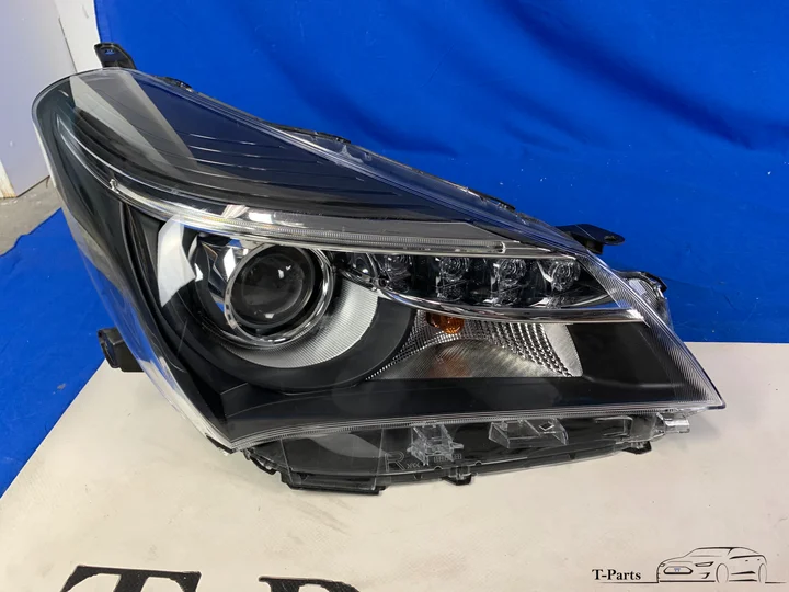 toyota-yaris-koplamp-rechts-led-dagrijverlichting-2014-lamp — foto 3