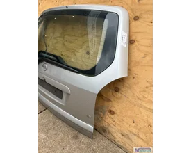 opel-zafira-a-zilver-z157-achterklep-19982005 — foto 2