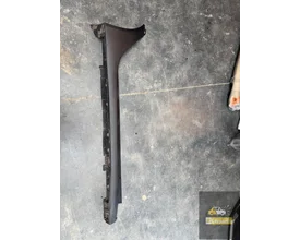 toyota-aygo-x-zijskirt-doprel-origineel-rechts-75850-0h020
