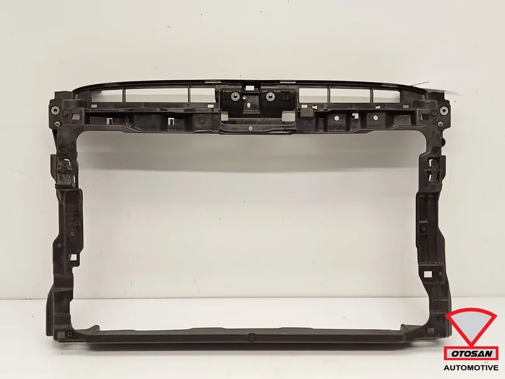 vw-passat-b8-2014-voorfront-front-origineel-3g0805588c