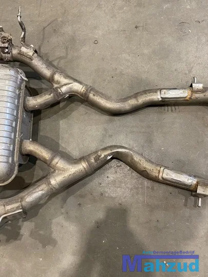 bmw-m4-m3-costum-uitlaat-downpipe-openpijp-schade — foto 10