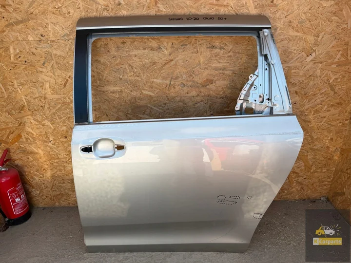 toyota-sienna-iii-20102020-linkerachterdeur