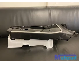 mitsubishi-outlander-phev-middenconsole-bekerhouder-2015 — foto 6