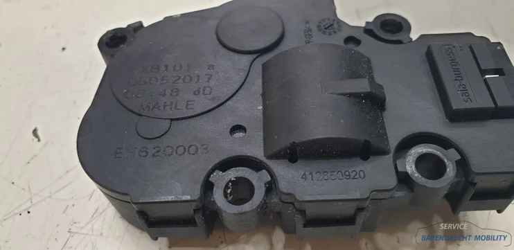 bmw-5-serie-g30-g31-mini-f55-stelmotor-kachel-412650920-servo-gebruikt-nette-staat-2017-2018-2019-2020-2021-2022 — foto 3