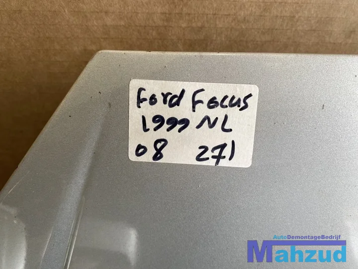 ford-focus-1-grijs-zilver-08-o8-motorkap-19992004 — foto 2