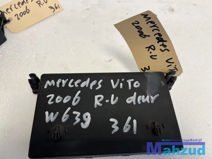 2006-mercedes-vito-w639-rechts-centrale-deurvergrendelings-module-6398201226 — foto 2