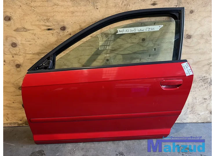 AUDI A3 8P HATCHBACK ROOD LZ3M links deur 2004-2011