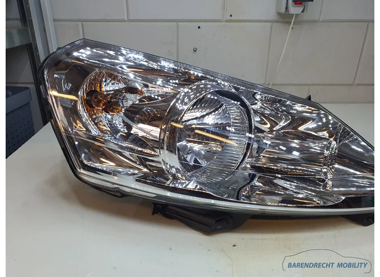 peugeot-expert-tepee-citroen-jumpy-g9-koplamp-89902604-rechts-passagierskant-origineel-nette-staat-gebruikt-2007-2008-2009-2010-2011-2012-2014-2015-2016-barendrecht-mobility-service
