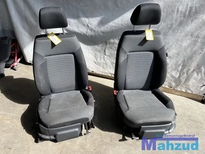 vw-polo-6r-6c-zwart-interieur-compleet-20092016 — foto 2