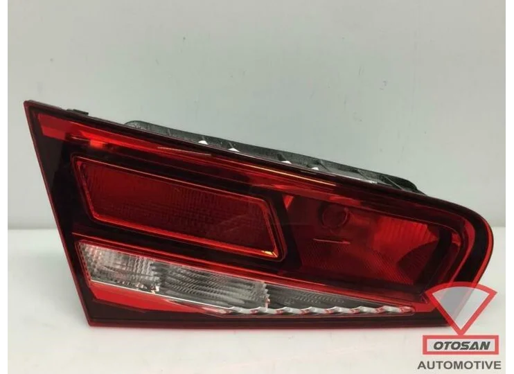 audi a3 8v 2015 3drs rücklicht links innen 8v3945075