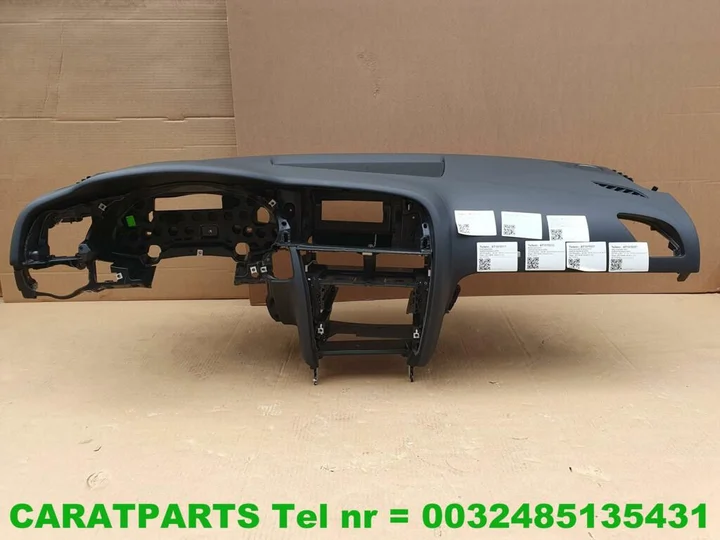 8t1857041f-8t1857003c-8t1857003d-audi-a5-dashboard-a5 — foto 2