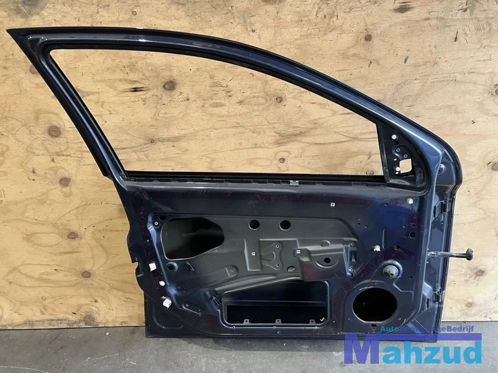opel-astra-h-hatchback-grijs-z4xu-links-voor-deur-20032011 — foto 4