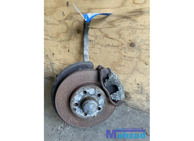 MERCEDES E KLASSE W211 2.2 CDI links voor fusee remklauw
