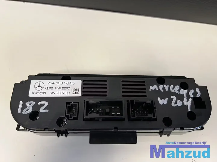 mercedes-w204-cklasse-kachel-airco-climate-controle-2048309885 — foto 3