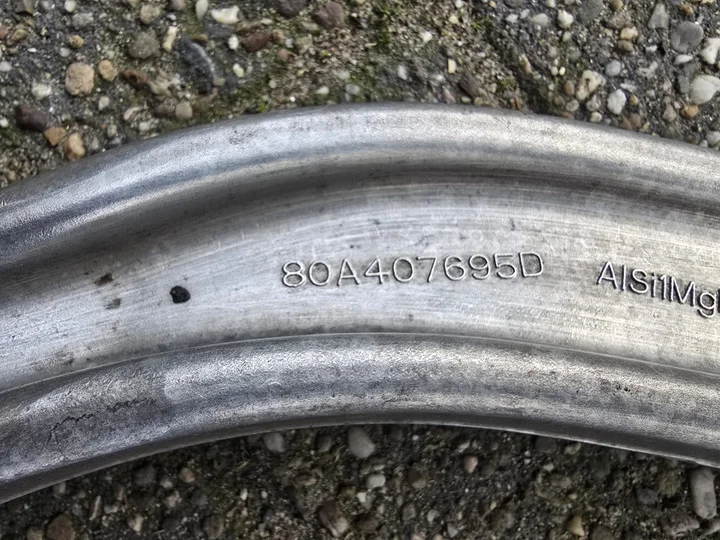 audi-q5-80a-2017-fusee-draagarm-set-80a407559-80a407695d-80a407155-4m0411317 — foto 3