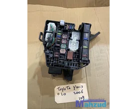 toyota-yaris-p9-1-0-zekeringkast-relais-8264147020