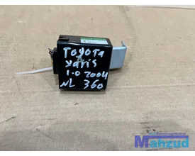 toyota-yaris-p1-10-contactslot-set-19992005 — foto 4