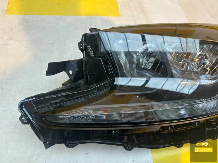 toyota-aygo-x-links-voor-koplamp-origineel-2022heden — foto 2
