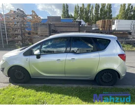 opel-meriva-b-zilver-z157-voorkop-front-bumper-20102017 — foto 3