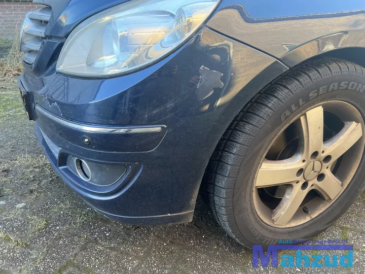 mercedes-b-klasse-w245-blauw-375-voorbumper-20052011 — foto 5