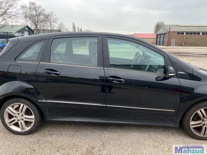 2010-mercedes-b-klasse-w245-20-zwart-191-demontage-sloop — foto 7