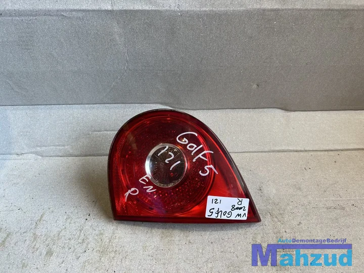 vw-golf-5-rechts-binnen-achterlicht-20032009