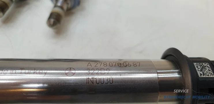 benzine-injector-injectoren-mercedes-a2780700687-0261500065-origineel-gebruikt-2010-2023 — foto 8
