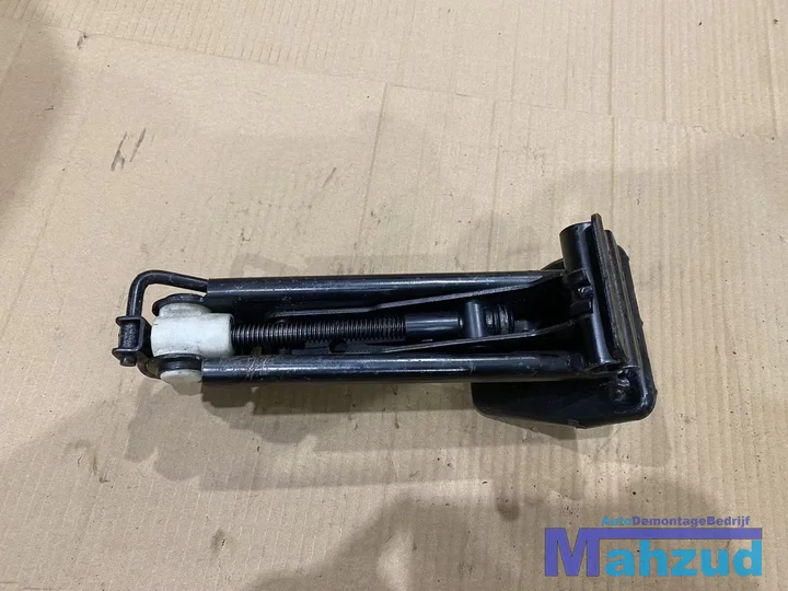ford-fiesta-4-krik-wielsleutel-1995-2003 — foto 2