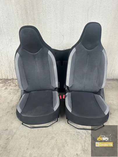 stoelen-set-totoya-aygo-compleet-interieur-set-citroen-c1 — foto 2