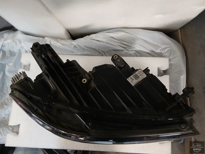 vw-passat-b8-facelift-19-iq-light-led-koplamp-r-3g1941082p — foto 3