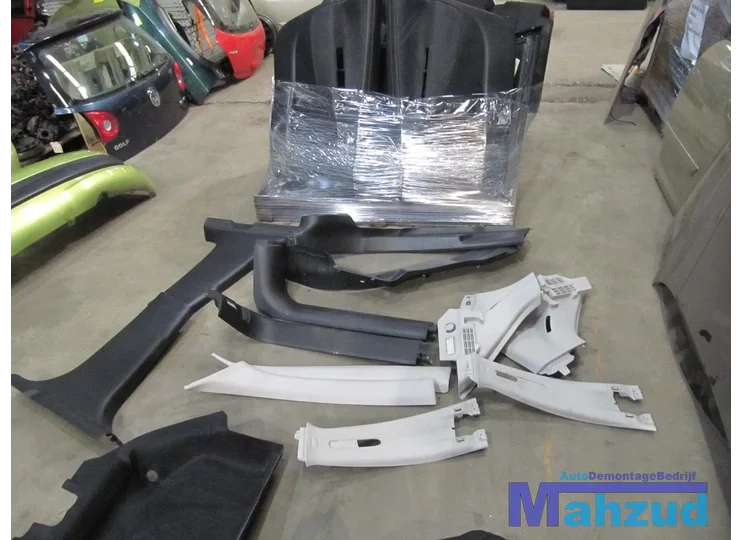 peugeot-207-compleet-interieur-5-deurs-zwart-grijs