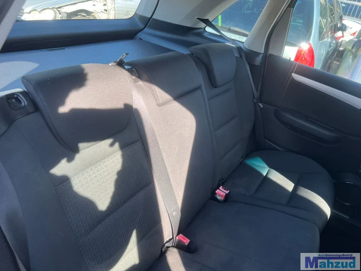 mercedes-b-klasse-b150-brons-791-demontage-sloop-onderdelen — foto 9