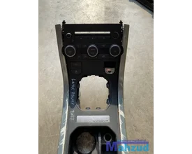 2013-range-rover-evoque-kachel-bedieningspaneel-armsteun — foto 2