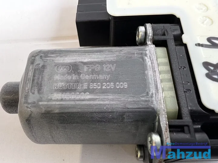 skoda-fabia-3-rechts-voor-raam-motor-20142021-2q2959882 — foto 2