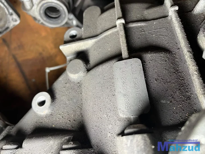 vw-golf-5-20-tdi-versnellingsak-jlu-6-bak-handbak — foto 2