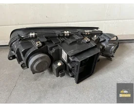 30716979-koplamp-rechtsvoor-volvo-s80-xenon-30716979-europa-r196 — foto 3