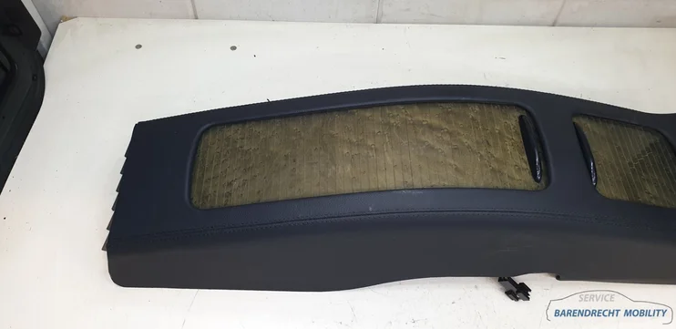middenconsole-achterzijde-opbergvak-cls-w219-mercedes-2198600030-origineel-gebruikt-2004-2011 — foto 4