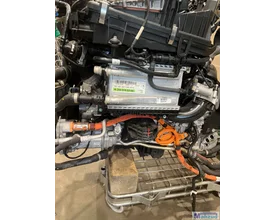 mercedes-c-klasse-w206-c300e-20-hybrid-motor-254920 — foto 8