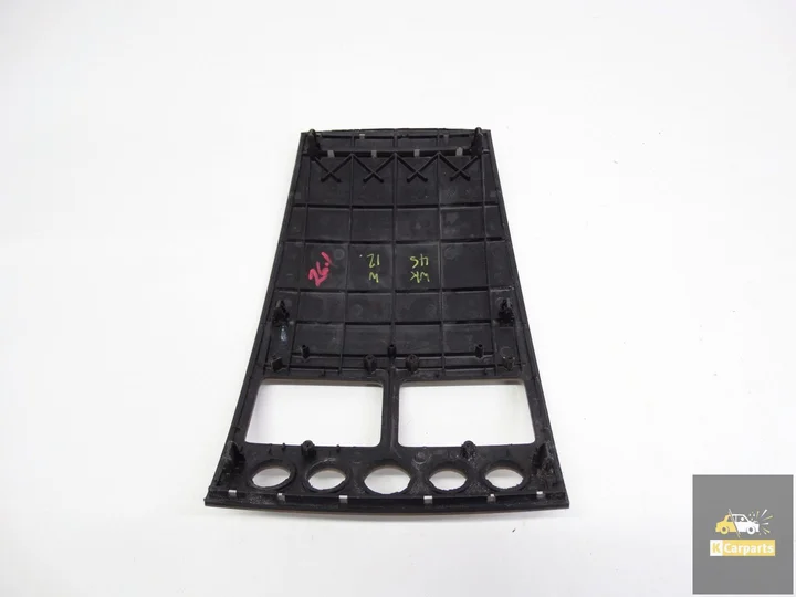 4g43045k8qb-aston-martin-db9-vantage-middentunnel-decor-zonder-windscherm-4g43045k8qb — foto 5
