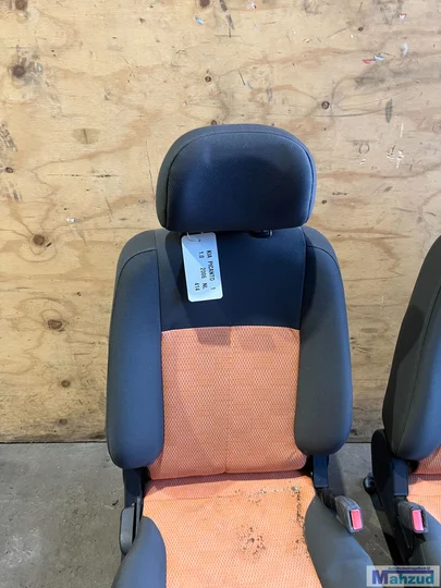 kia-picanto-1-zwart-oranje-interieur-stoel-bank-20042010 — foto 5