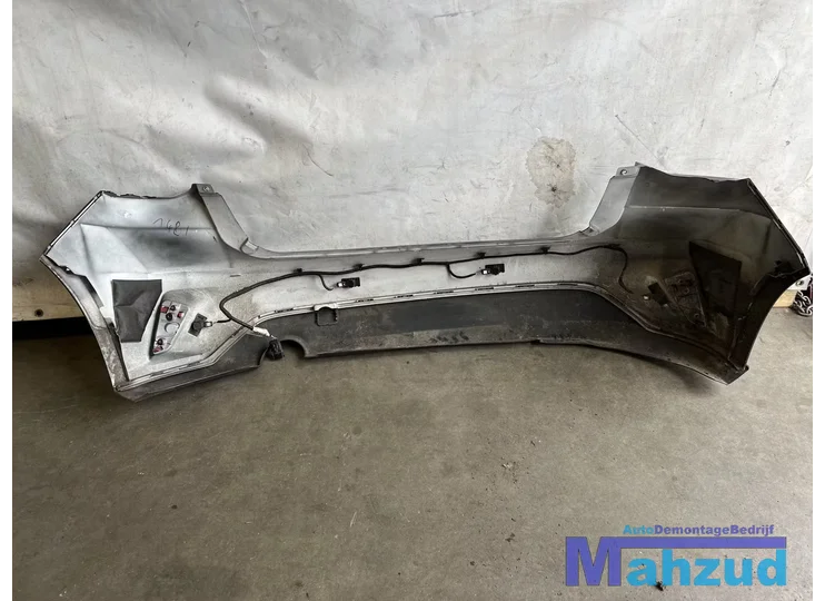 ford-focus-4-hatchback-grijs-achterbumper-2018