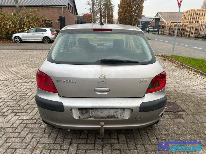 peugeot-307-16-16v-nfu-eza-onderdelen-demontage — foto 5