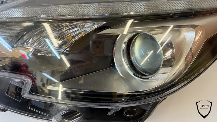 peugeot-2008-koplamp-links-lamp-9825313980 — foto 4