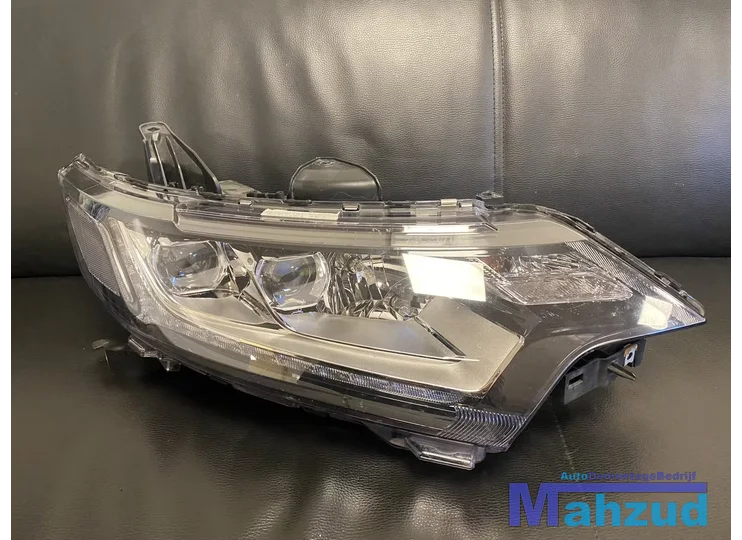 2018 Mitsubishi PHEV Outlander Rechts koplamp right headlight