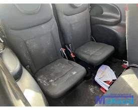 fiat-500l-zwart-derde-3e-rij-stoelen-2012 — foto 2