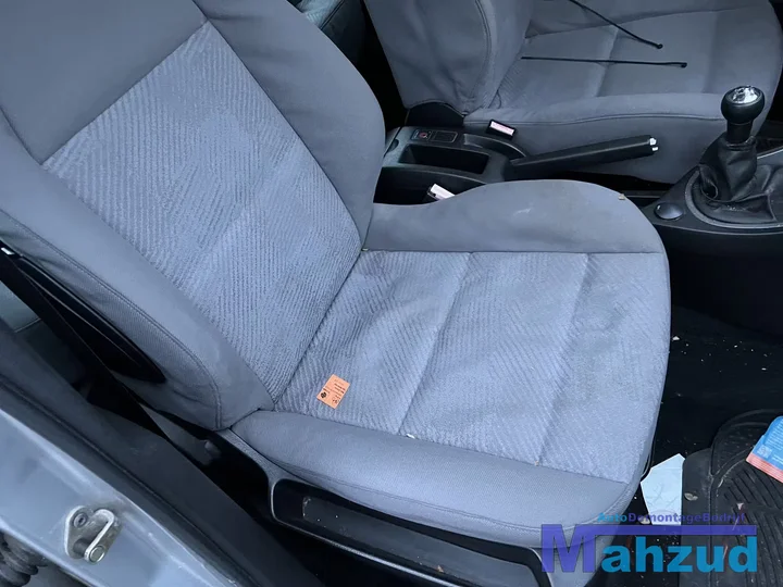 peugeot-307-14-kfw-eycc-zilver-sloop-onderdelen-motor — foto 14