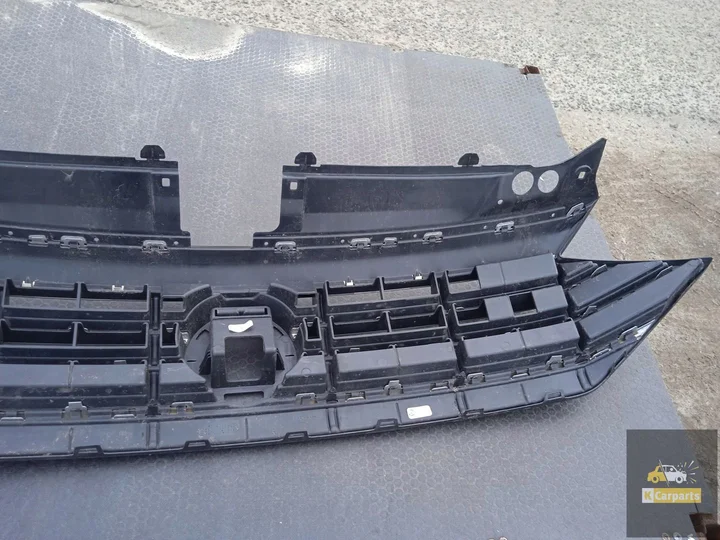 vw-jetta-vii-2018-2022-dummygrill-onder-de-radar — foto 5