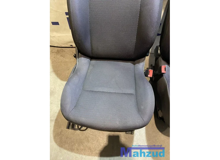 renault-clio-3-5-deur-interieur-compleet-20052014