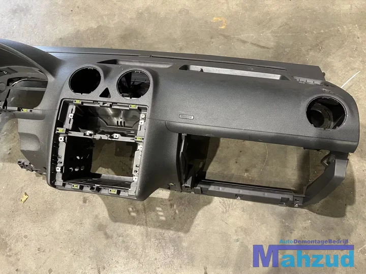 vw-caddy-3-dashboard-20042014 — foto 2