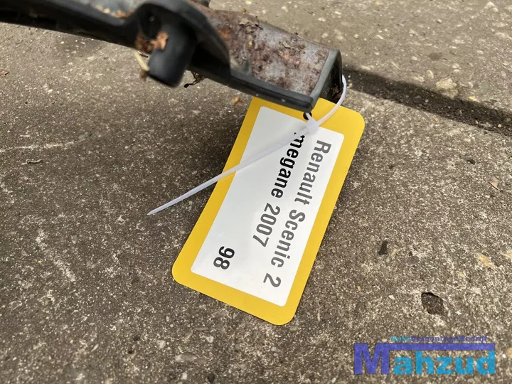 renault-scenic-2-16-voorfront-front-20042009 — foto 4